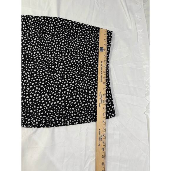 TALBOTS Womens Petite Pencil‎ Skirt Black and White Geo Sz 8P  Lined - Picture 4 of 13